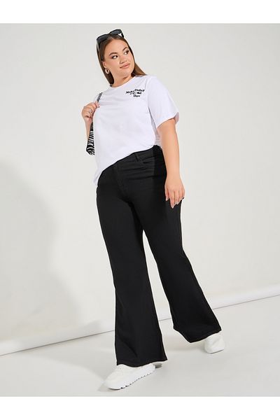 Styli Plus Size Mid Rise Wide Leg Jeans