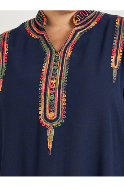 Styli Plus Size Embroidered Stand Collar A-Line Jalabiya