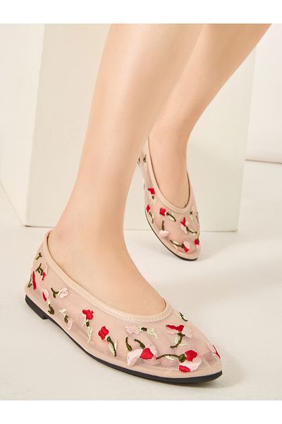 Styli Embroidered Floral Design Mesh Casual Shoes