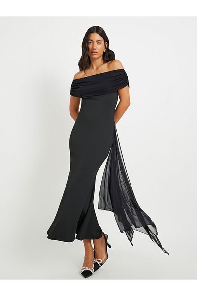 Styli Women Black Solid Off Shoulder Mermaid Maxi Dress