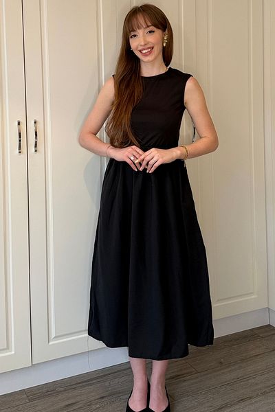 Dilay Gökoğlu Butik Μίντι μαύρο φόρεμα με ελαστική μέση
