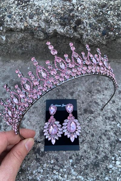 Hobigram Abrienda Pink Bridal Henna Crown Special Occasion Accessory Women's Crown and Wide Shuttle Earring Set