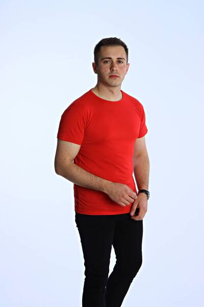 eg38 تي شيرت إيكو سليم فيت الأساسي باللون الأحمر