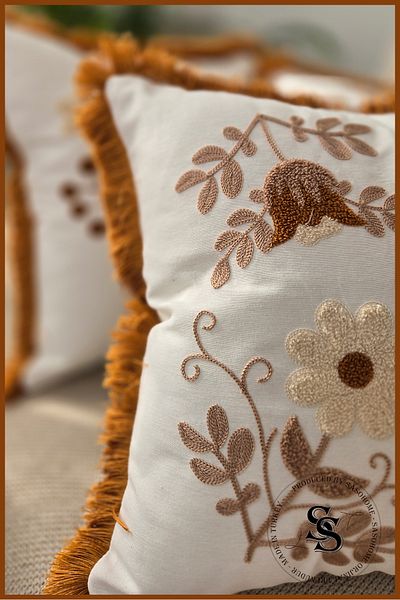 SasoHome Калъфка за възглавница от лен с бродерия и шарки Beauty Flowers Punch