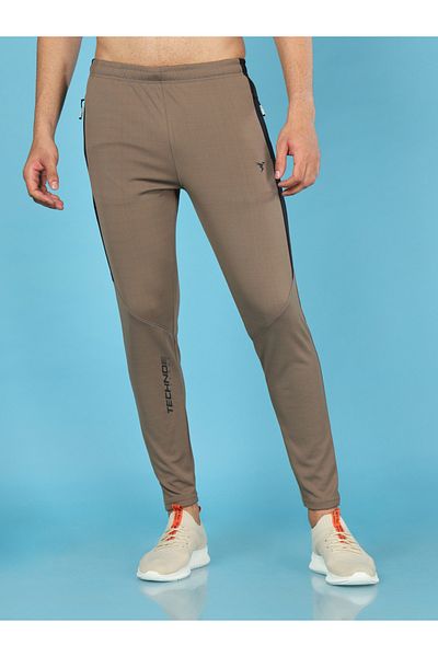Technosport By Styli بنطال رياضي رجالي بقصّة Slim Fit مع تقنية TECHNO DRY