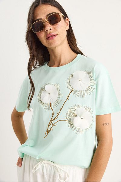 Bianco Lucci Women's Crew Neck Short Sleeve T-Shirt with Embroidered Embossing Accessories 60602024