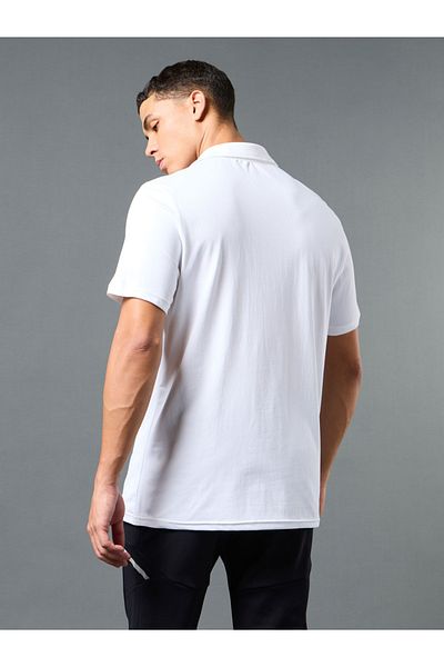 Technosport By Styli تي شيرت بولو رجالي سادة بقصّة Slim Fit مع COTFLEX