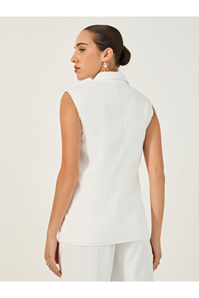 Styli Solid Boxy Fit Sleeveless Blazer with Pockets