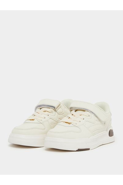 Styli Solid Low Top Trainer Shoes with Velcro Closure