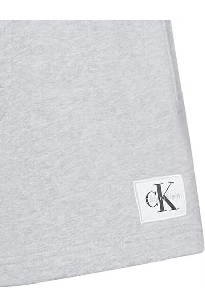 Calvin Klein Kadın Gri Şort