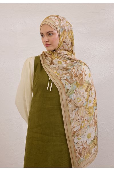 Fresh Jasmine Joy Pattern Rami Shal Beige