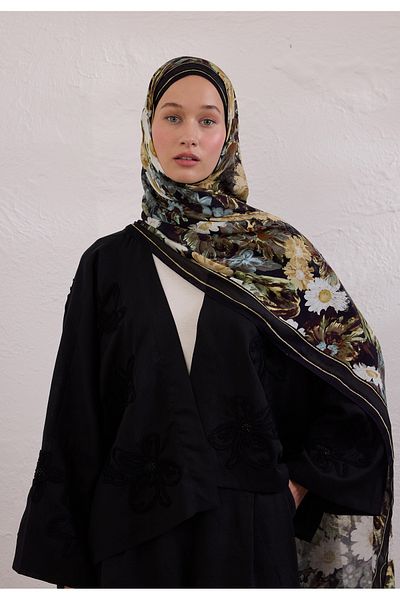 Fresh Jasmine Joy Pattern Rami Shal Black