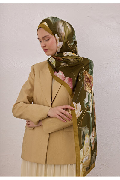 Fresh شال رامي منقوش بالزهور الأنيقة باللون الكاكي