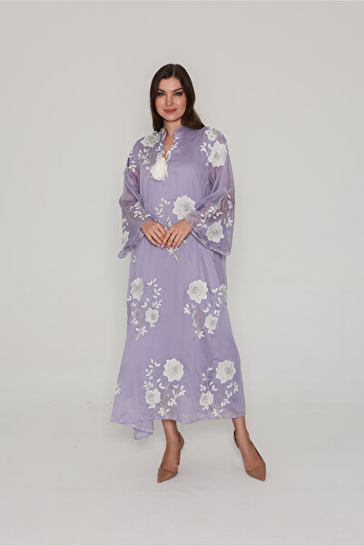 IKKXA جلابية مطرزة بـ Petal Grace