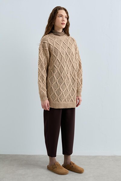 Nihan Baklava Detaylı Triko Tunik Bej