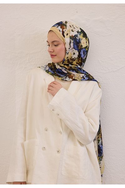 Fresh Beauty Blossom Pattern Rami Shal Butter