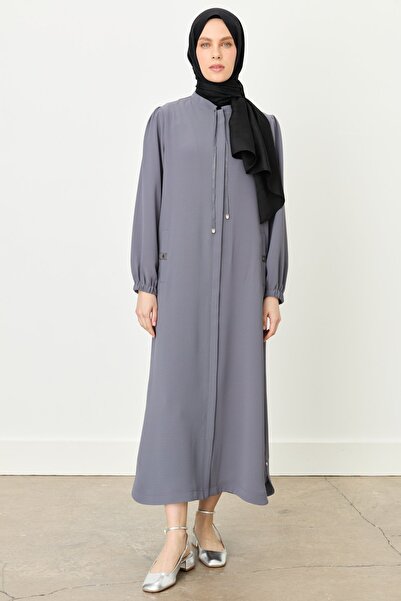 Nihan Bağcık Detaylı Ferace Füme