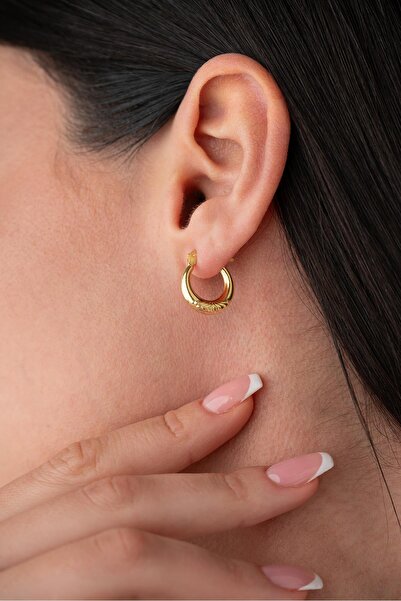 Nereze 925 Ayar Gümüş Gold Rengi Minik Çizgili 15 mm Şarnel Küpe