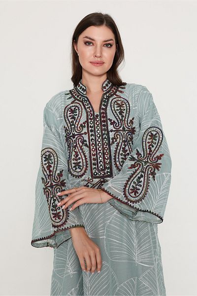 IKKXA Crystal and Thread Elegance Jalabiya