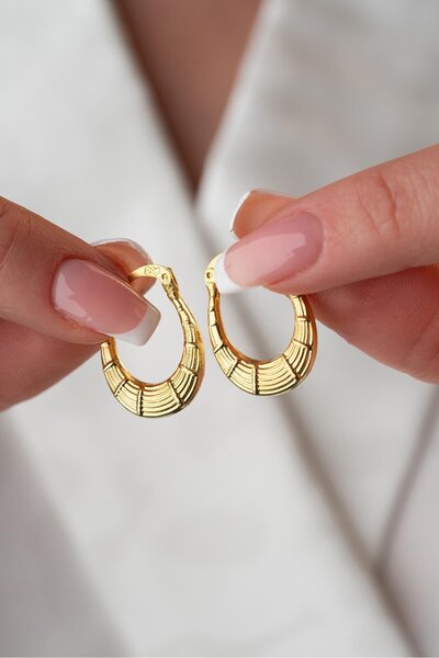 Nereze 925 Ayar Gümüş Gold Rengi Yatay Çizgili U Şekil Tasarım Şarnel Küpe