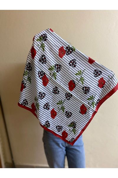 sema aksesuar Red and White Poppy Flower and Heart Motif Scarf - Bandana