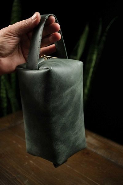 eonaks Dopp Kit Paris - Genuine Leather Elegant Handbag