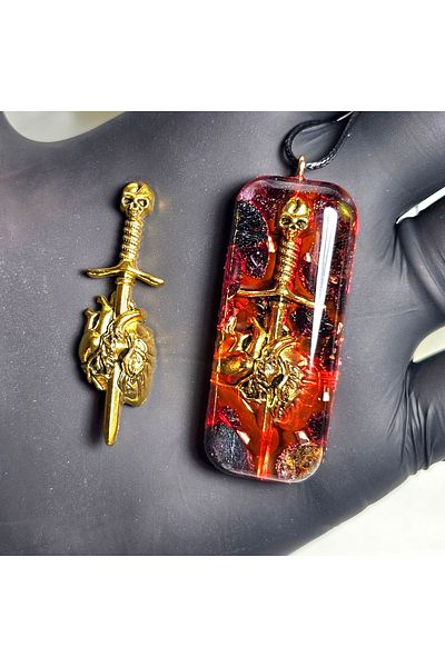 Singincraft Sword - Heart Figure Orgonite Pendant - Red Garnet - Quartz - Hand Made Design Products