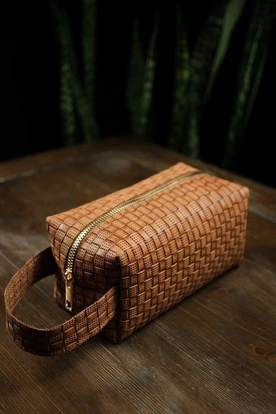 eonaks Dopp Kit Dallas - Elegant Handbag with Straw Knitting Print