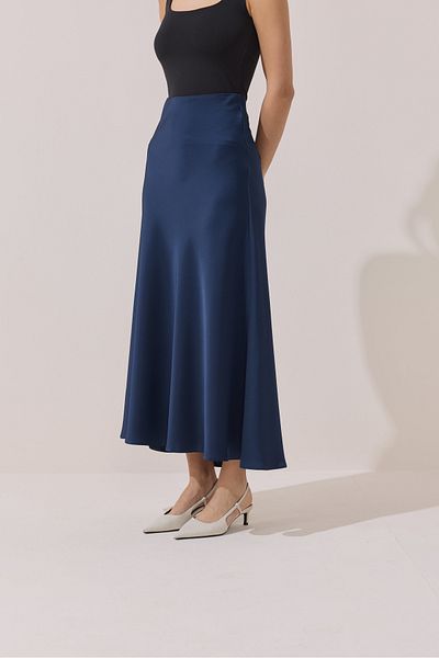 NUR KALAY COLLECTION تنورة الساتان