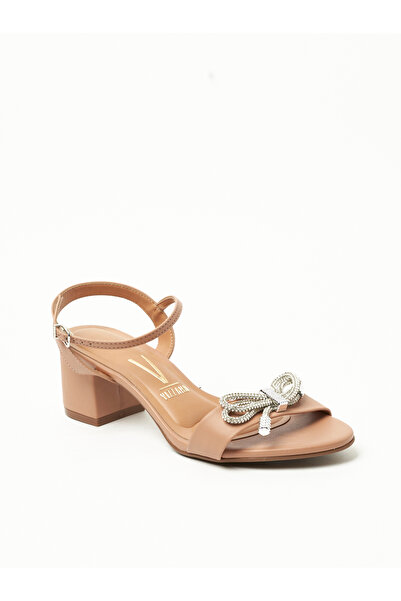 VİZZANO صندل فيزانو نسائي بحزام خلفي بلون بيج | صنع في البرازيل