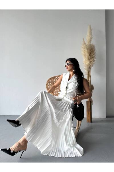 Bella Breeze Women's Belted Buttoned Vest Pleated Skirt Suit