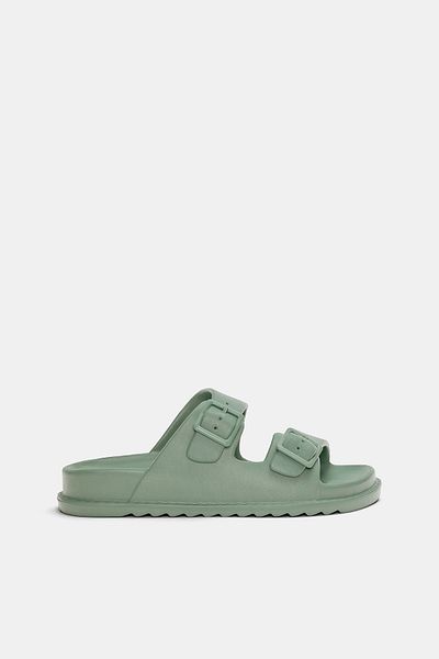 Pull & Bear Rubberised buckle sandals
