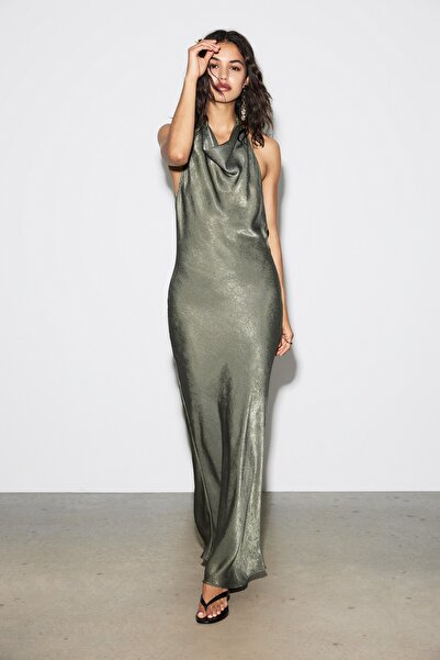 Pull & Bear Saten yüzeyli halter midi elbise