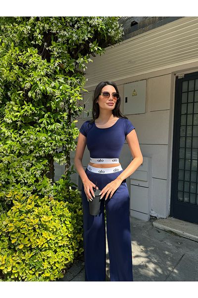 LE CARAMBOLE Women's Navy Blue Elastic Crop Pants Set