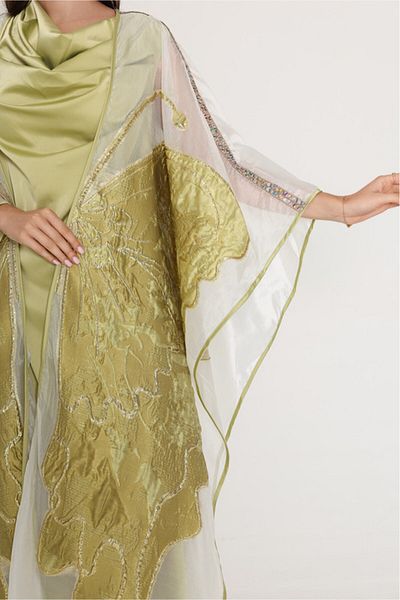 IKKXA Shimmer Bisht Design Jalabiya