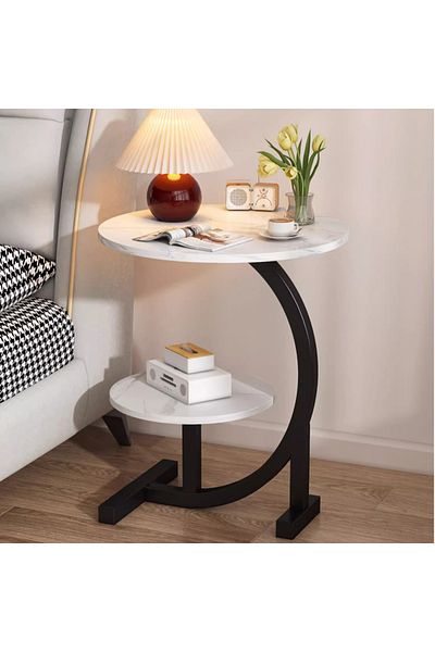 Un “Elegant and versatile marble side table”