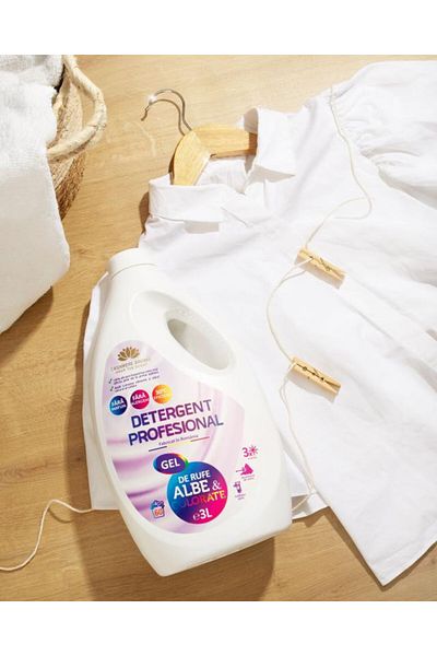 OEM Professional detergent for white and colored laundry, 3 liters, Cashmere Aroma