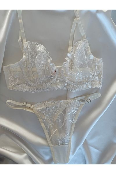 Pijamacs Σετ σουτιέν με λευκό λουλουδάτο μοτίβο Bralet