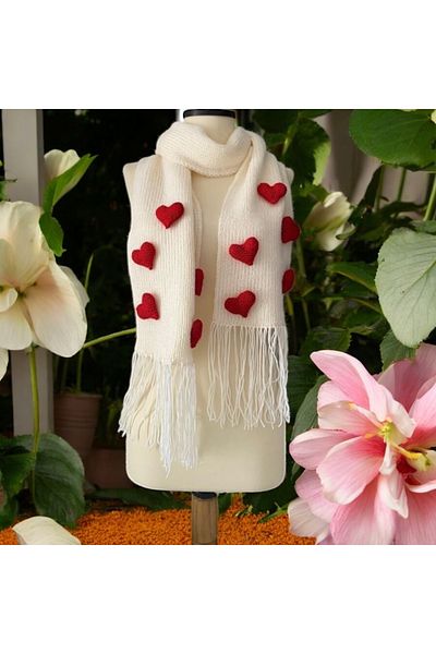 Charme Elegant Hand Knitted Heart Scarf