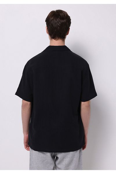 Colin's Comfort Fit Shirt Neck Jacquard Men's Black Short Sleeve Shirt
