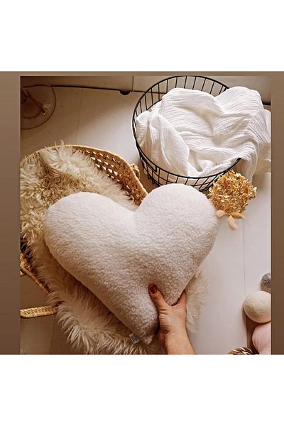 textile dünyası Teddy Heart Pillow Kirlent Heart Pillow Filled with Inner