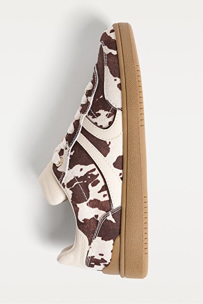 Stradivarius Printed faux fur trainers