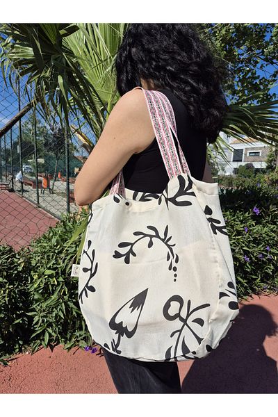 Mia Pera Beach Bag Ecru Ground Black Floral Patterned Raw Linen Pink Grosgrain Strap Bag