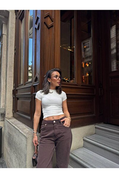 Butik قصيرة الأكمام ذات الملمس المرن