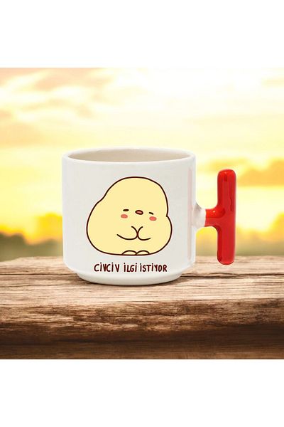 BB TRADE Chick Wants Interest Designed Red T-Handle Ceramic Printed Mug 250 ml