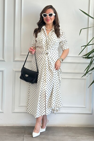 Yağmur Butik Önden Düğme Detaylı Puantiyeli Elbise
