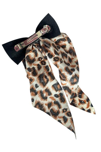 TAKIŞTIR Orange Color Leopard Patterned Stone Detailed Vending Machine Buckle