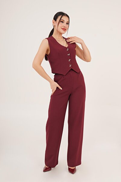 Hipo Trend بدلة مزدوجة باللون الأحمر الداكن مع أزرار معدنية على شكل فيونكة