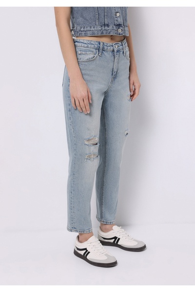 Colin's Mom Fit High Waist Narrow Leg Women's Light Indigo Jean Trousers