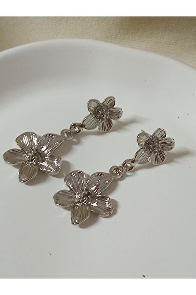 mos&more Gümüş Sallantılı Çiçek Kadın Küpe